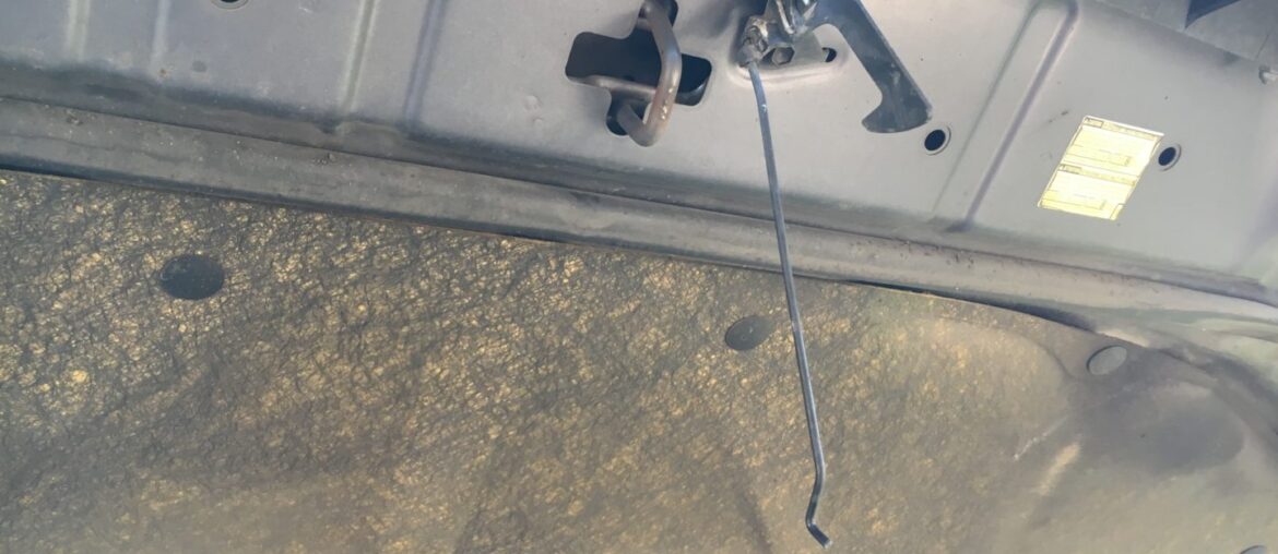2003 toyota 4runner hood latch