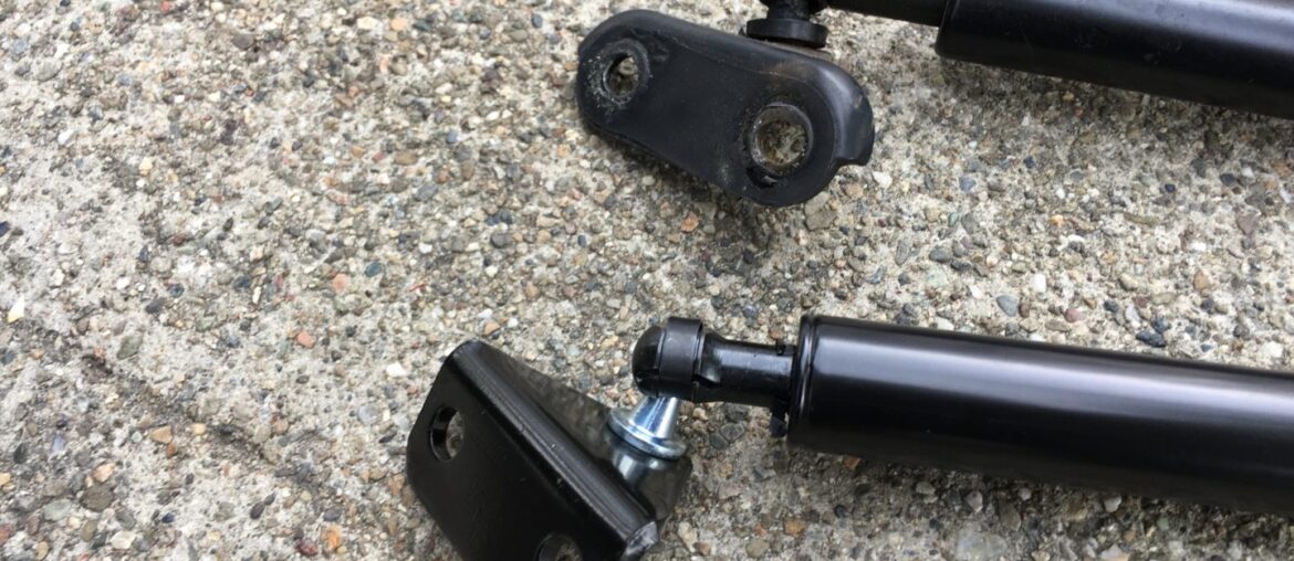 4runner 4th tailgate strut replacement